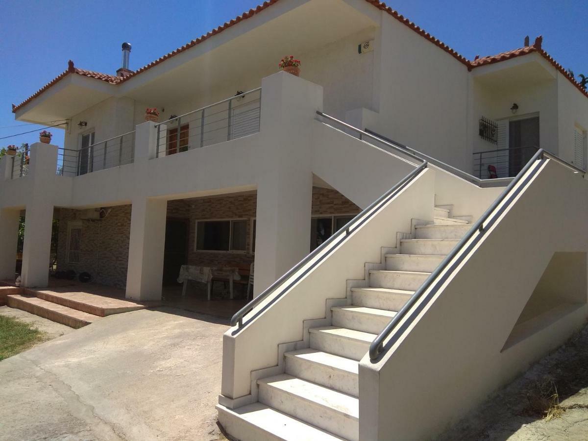 Iliahtida Apartment Chalkida Luaran gambar